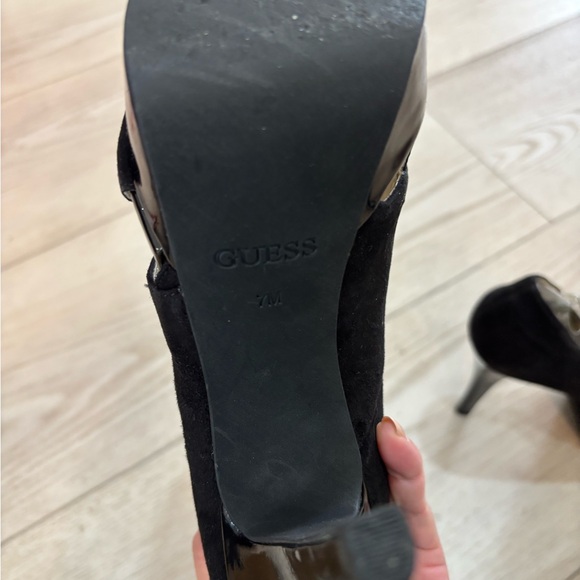 Guess Suede Pumps size 7M - Picture 7 of 9